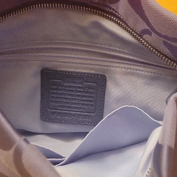 Light Blu Coach Women's Bag - Picture 2 of 11